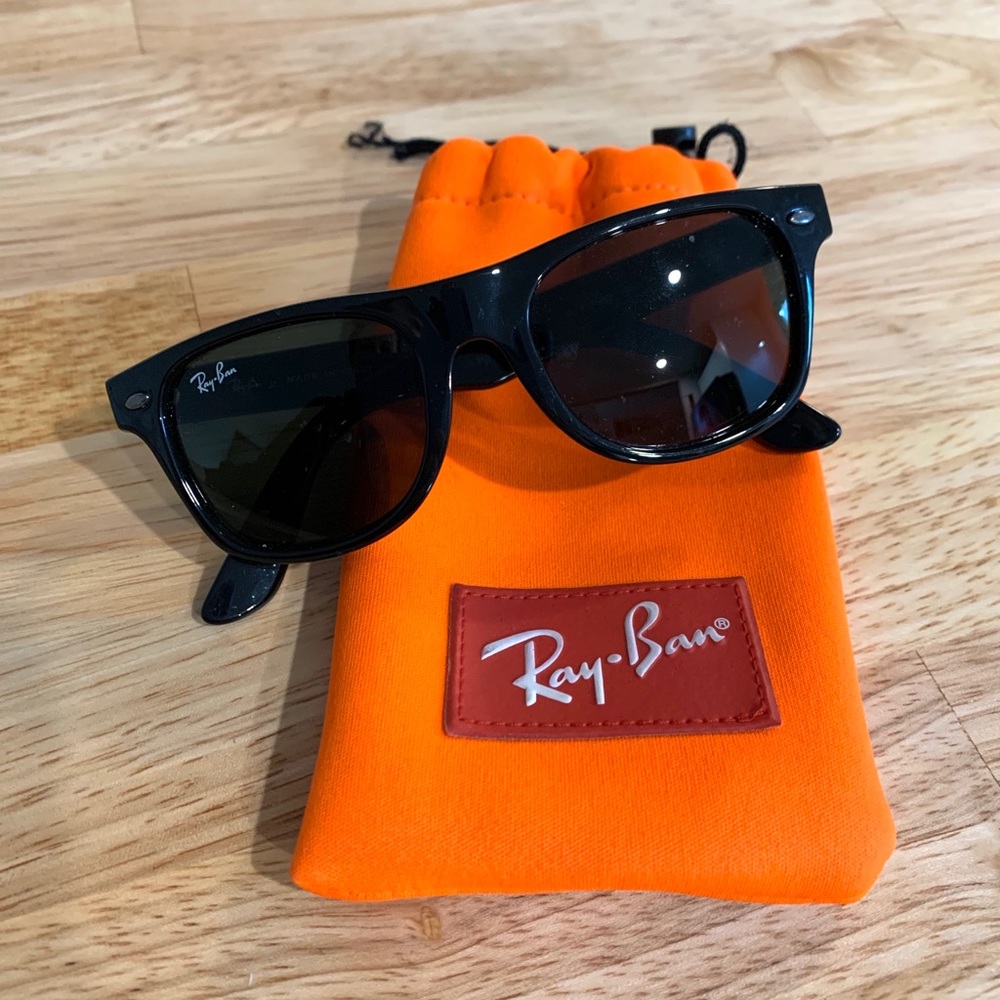 Youth Ray-Ban sunglasses